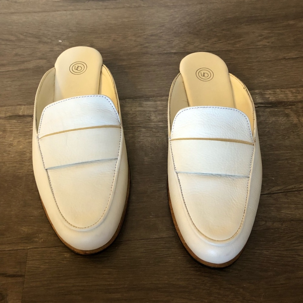 White leather slip on Mules. Urban outfitters. 7